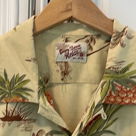 Tommy Bahama Vintage Relax Size M Hawaiian Pineapples - Picture 3 of 14